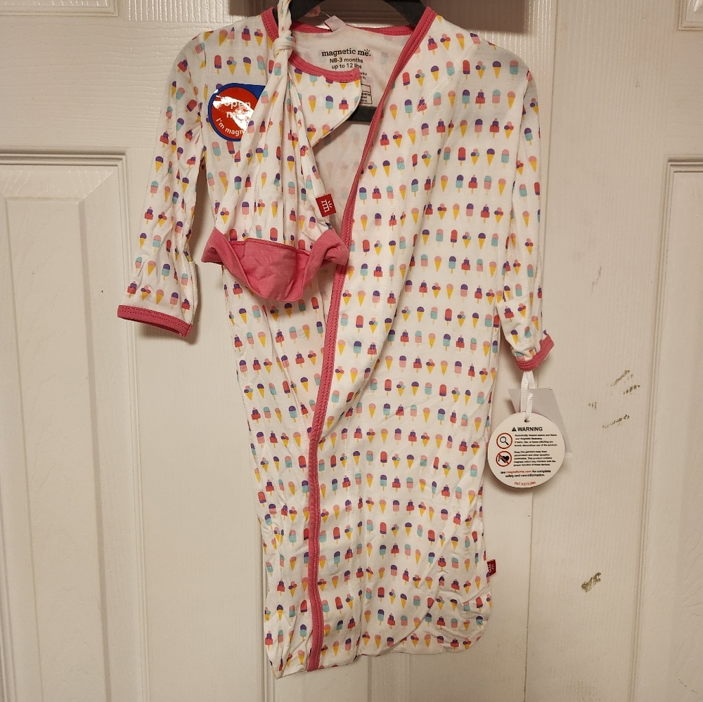 Magnetic Me newborn gown/ hat set